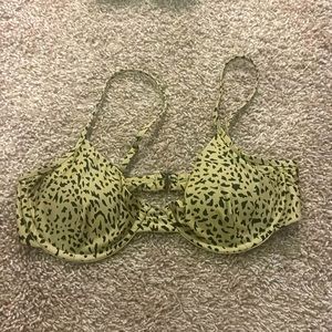 Volcam Cheetah Print Size Medium Bathing Suit Top